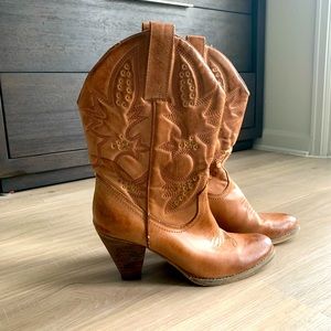 Very Volatile Women’s Cowboy Boots